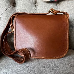 Coach Vintage Classic Pouch Shoulder Bag in British Tan NYC